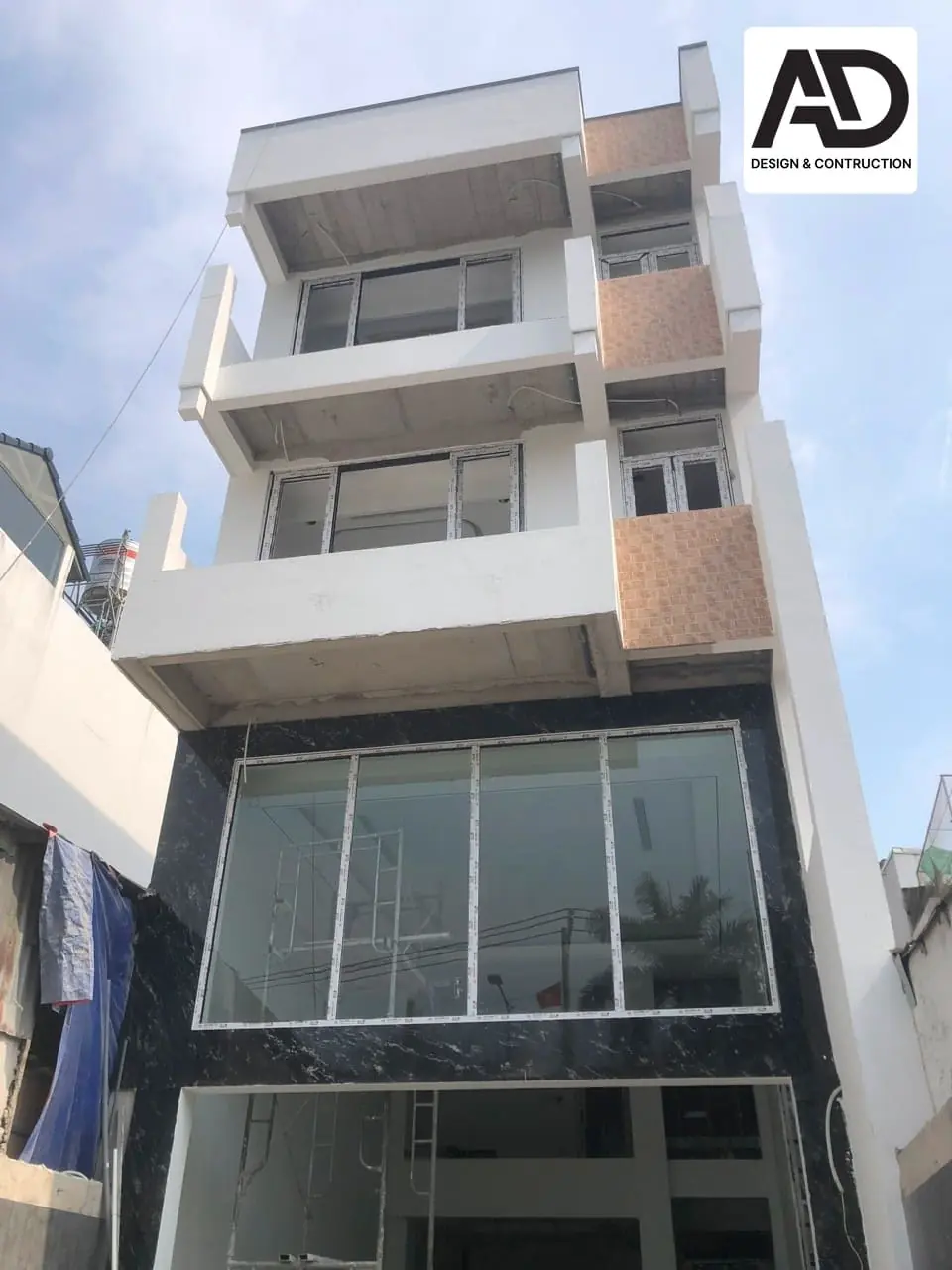thi công cửa nhôm kính