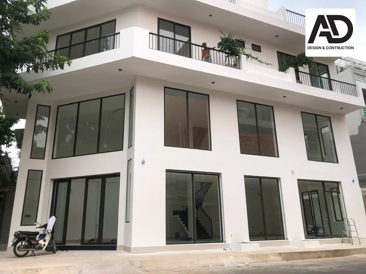 thi công cửa nhôm kính